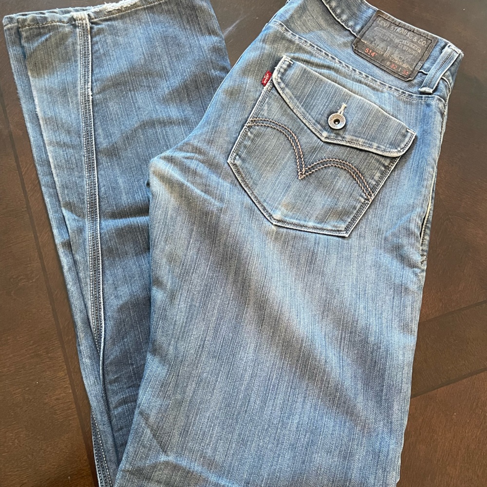 Levi jeans